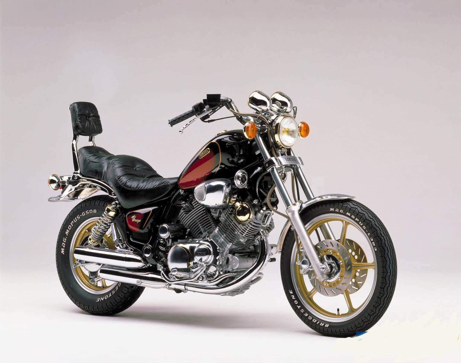 Yamaha XV1000就是當中的代表，街車的外型月擁有類似哈雷的高聳手把，還有加入小靠背的Vinago版本